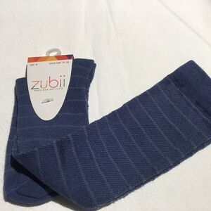 SALE. BUY 5/$10.   NWT. Girls Knee Socks Sz 8.
